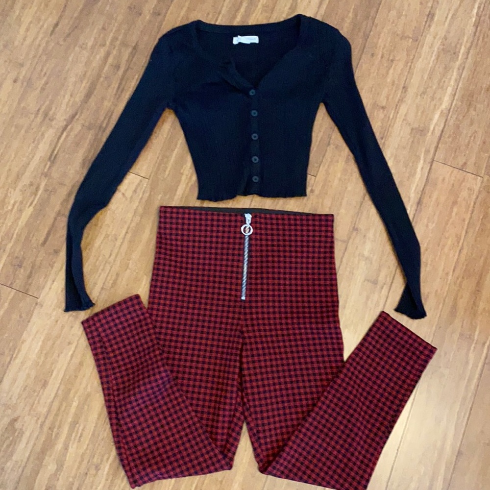 ZARA BASIC Black and Red Plaid Leggings
